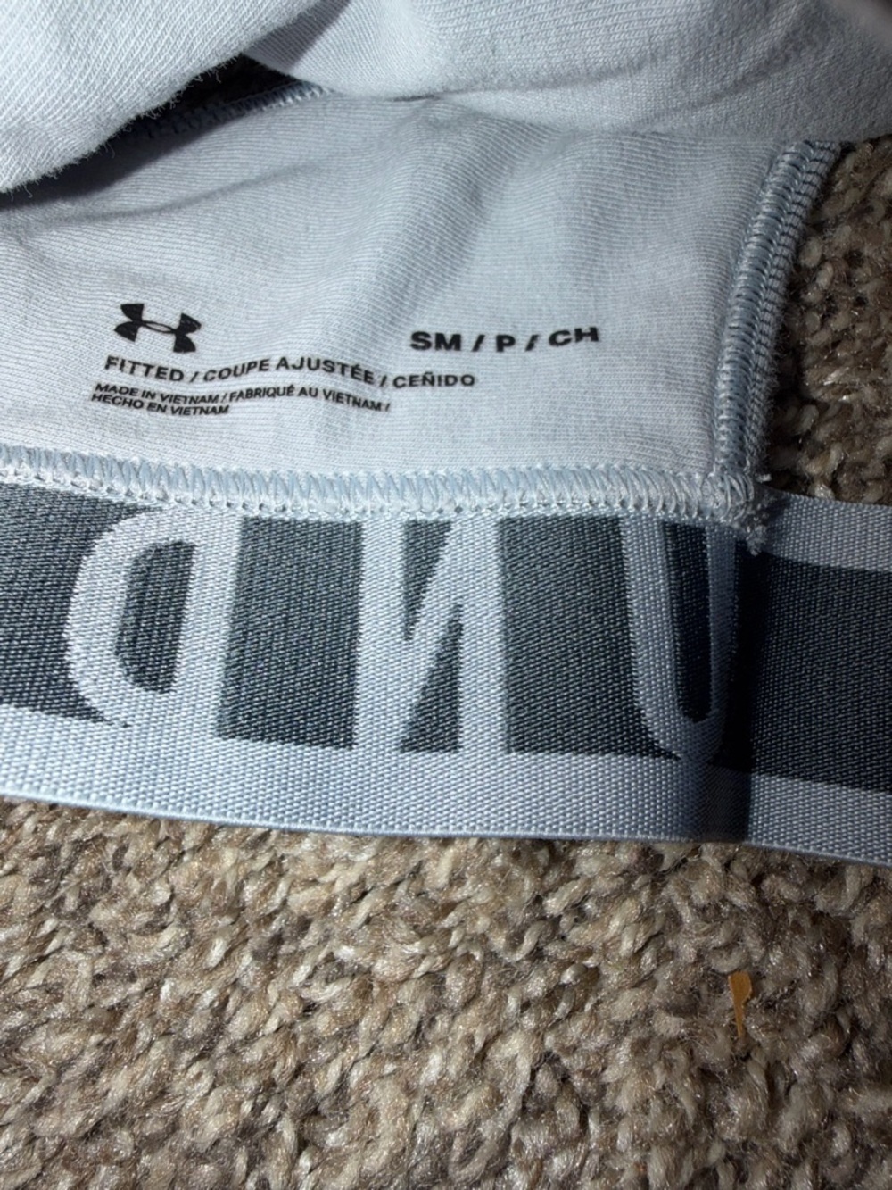 Under Armour Light Gray Geometric Racerback Sports Bra Size Small - Picture 4 of 5